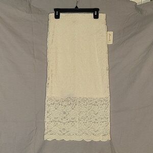 Forever 21 Lace Skirt Elegant‎ Pencil Style Ivory Lined NWT summer beach coastal